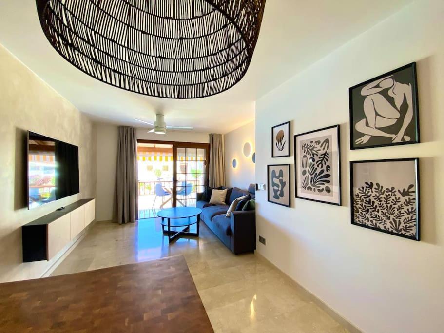 Stylish & Modern 1 Bedroom Suite On Frontline Of Playa Del Duque Costa Adeje  ภายนอก รูปภาพ